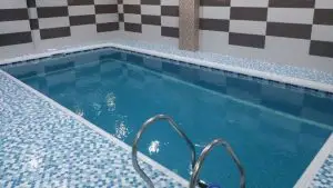 حوضچه ضد عفونی در استخر