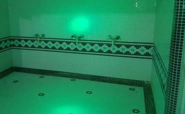 استخر درخشان